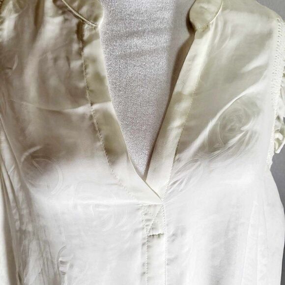 Prelove Current Air Los Angeles small white top with ruffle sleeves. - Picture 10 of 11